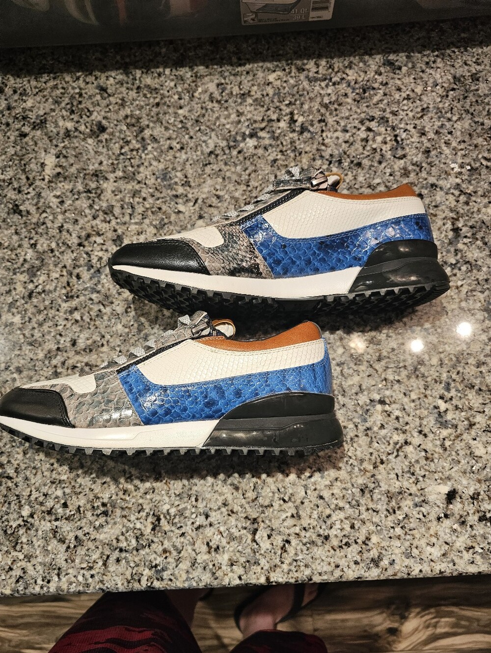 Men's shoes - Picture 9 of 15
